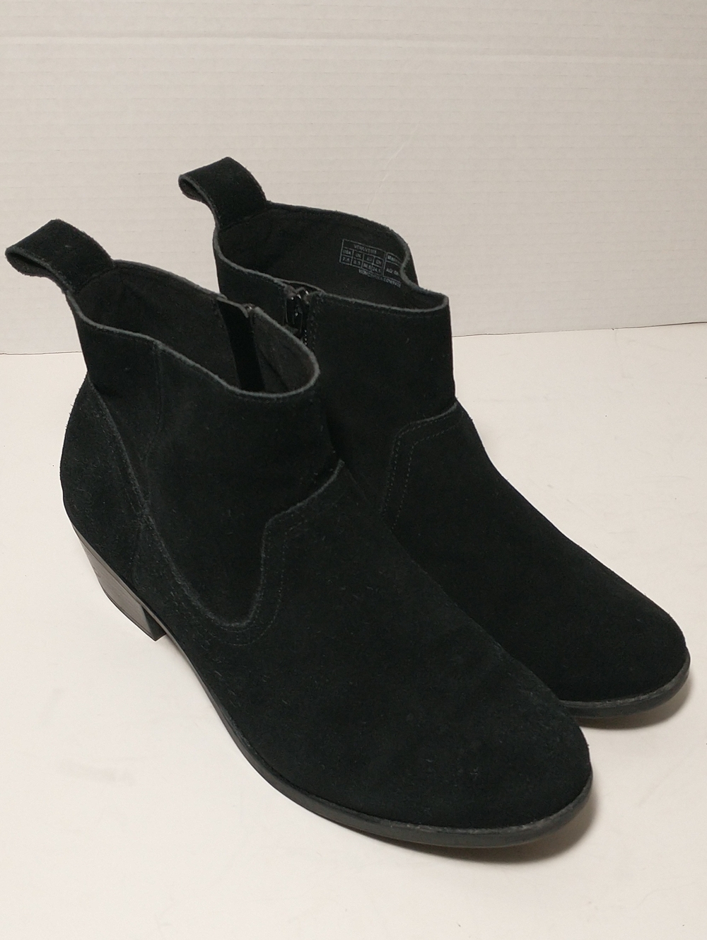 Vionic Vera Black Suede Heeled Bootie, Size 7.5, Excellent Arch Support